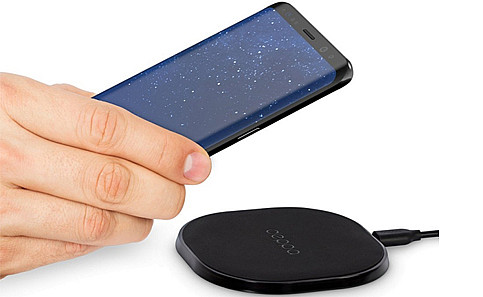 Как происходит беспроводная зарядка смартфона. Опасно ли заряжать гаджет беспроводным устройством?